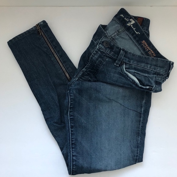 7 For All Mankind Jeans - Picture 2 of 8